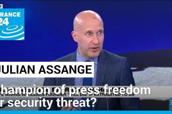 Champion of press freedom or security threat: Who is Julian Assange? • FRANCE 24 English
