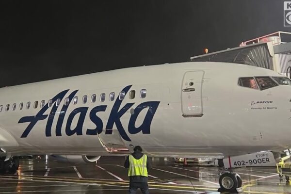 EXCLUSIVE: More concerns as Alaska Airlines flight arrives at gate with open cargo door