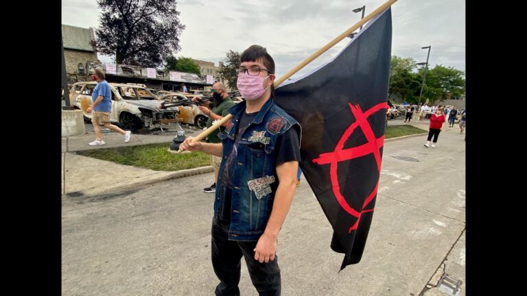 Kenosha Trump Viist: Anarchist at Trump rally